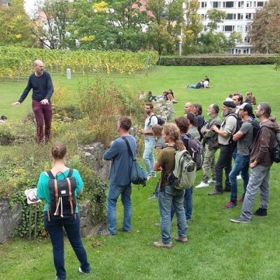 Een excursie tijdens de opleiding ecologische tuin- en landschapsinrichting